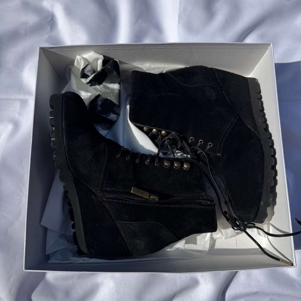 Anyi Lu Fiona Black Suede Ankle Boots